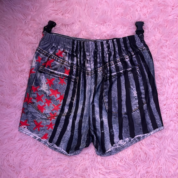 Harley Quinn Birds of Prey Costume - Picture 7 of 9